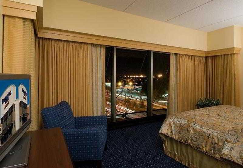 Springhill Suites Norfolk Old Dominion University Room photo